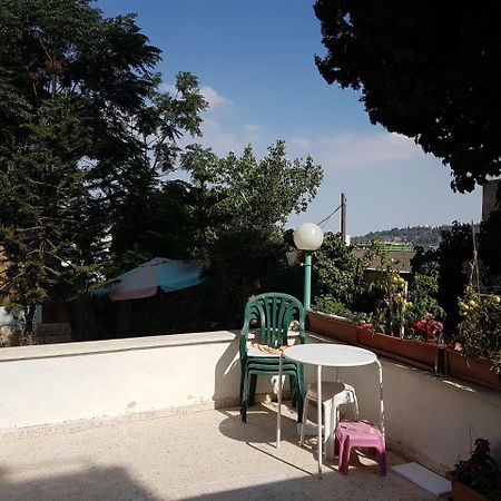 Sunny Apartment Jerusalem Exterior photo